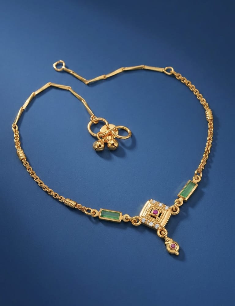 Aurelia Mosaic Anklet – Luxury Gold Anklet for Women with Emerald Green Stones - Trendymus