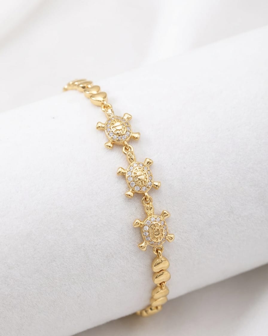 Whimsical Gold-Tone Crystal Sea Turtle Heart Link Bracelet - Stainless Steel Turtle Bracelet with Crystal Charm