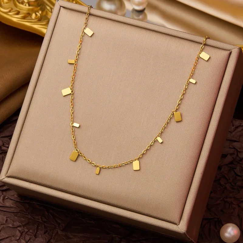 Gold Rectangle Tag Necklace – Minimalist Rectangular Chain Necklace for Women - Trendymus