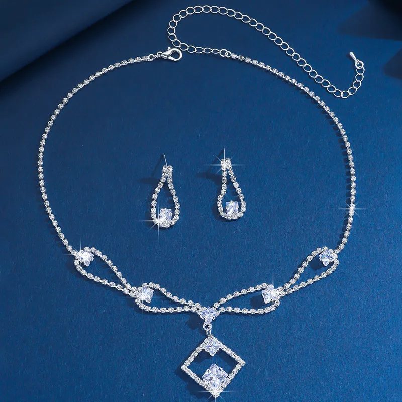 The Prism Rhombus Suite Jewelry Set - Silver Three Piece Set - Crystal Prism Necklace - Trendymus