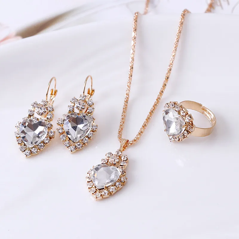 Radiant Heart Crystal Jewelry Set: Necklace, Earrings & Adjustable Ring – Heart Crystal Jewelry Set with Necklace, Earrings & Ring – Trendymus